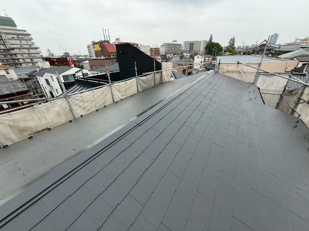 コロニアル屋根　遮熱塗装画像
